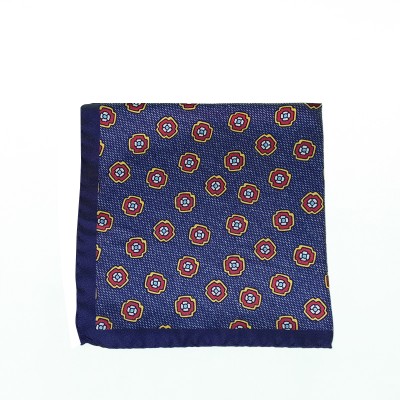 Pañuelo de seda color azul con motivo floral