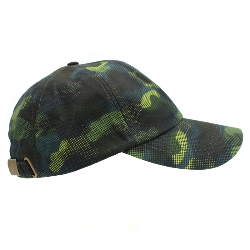 Contemporary take on the baseball cap.  Digitally printed green urban camouflage on waxed cotton.
